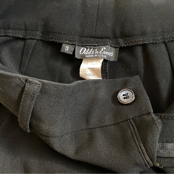 Odds N Evens Black Flat Front Knee Length Cuff Short Pants Size 3 - Picture 3 of 9